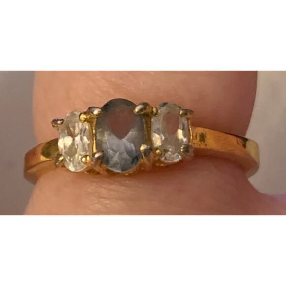 6 Womens Rings Gold and Silver Tones No Precious Metals or Stones Sizes 7 to 11 - Picture 14 of 16